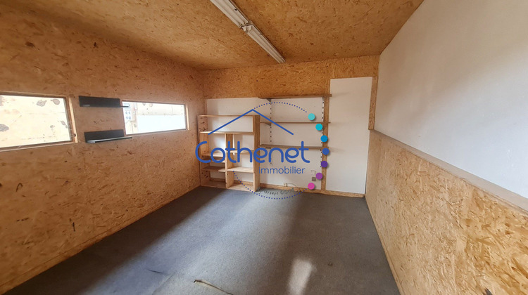 Ma-Cabane - Location Local commercial Saint-Denis-de-Cabanne, 170 m²