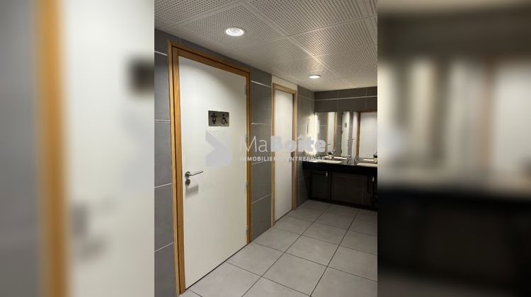 Ma-Cabane - Location Local commercial SAINT-ETIENNE, 330 m²