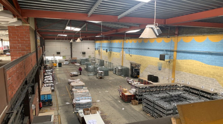 Ma-Cabane - Location Local commercial SAINT-ETIENNE, 1121 m²