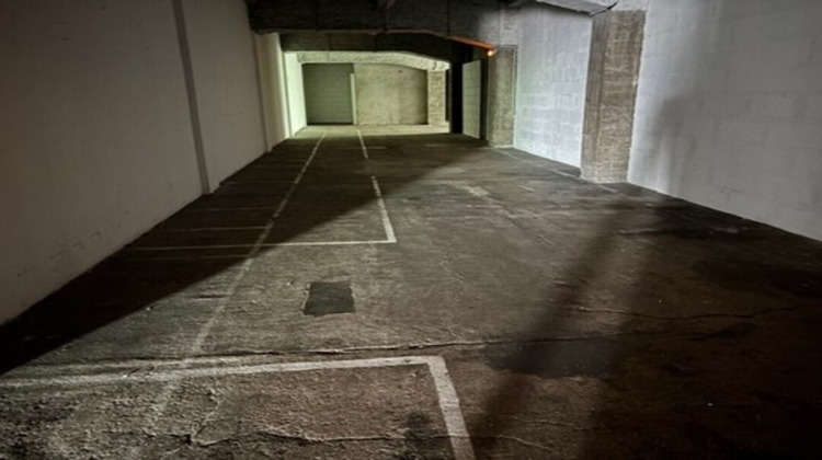 Ma-Cabane - Location Local commercial SAINT-ETIENNE, 1203 m²