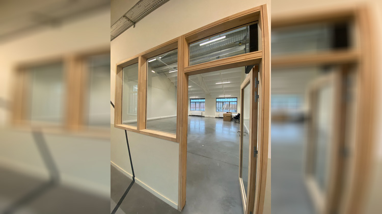 Ma-Cabane - Location Local commercial SAINT-ETIENNE, 164 m²