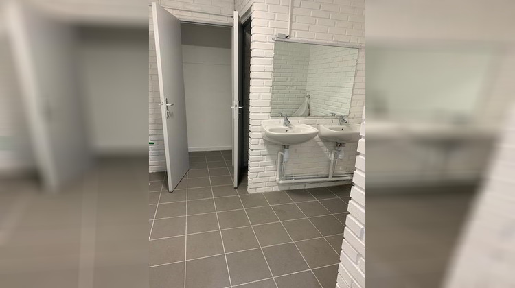 Ma-Cabane - Location Local commercial SAINT-ETIENNE, 462 m²