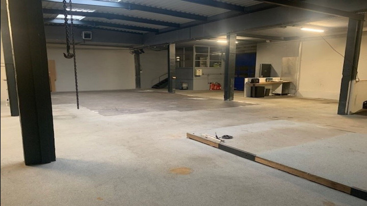 Ma-Cabane - Location Local commercial SAINT-ETIENNE, 400 m²