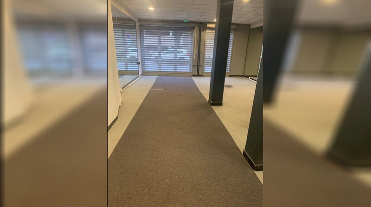 Ma-Cabane - Location Local commercial SAINT-ETIENNE, 400 m²