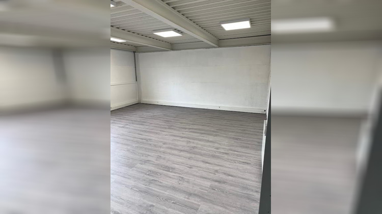 Ma-Cabane - Location Local commercial SAINT-ETIENNE, 633 m²