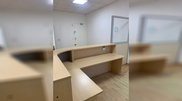 Ma-Cabane - Location Local commercial SAINT-ETIENNE, 116 m²