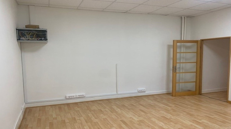 Ma-Cabane - Location Local commercial SAINT-ETIENNE, 116 m²