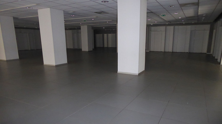 Ma-Cabane - Location Local commercial SAINT-ETIENNE, 1400 m²