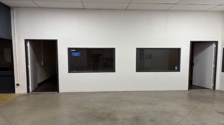 Ma-Cabane - Location Local commercial SAINT-ETIENNE, 1090 m²