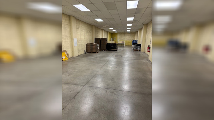 Ma-Cabane - Location Local commercial SAINT-ETIENNE, 1090 m²