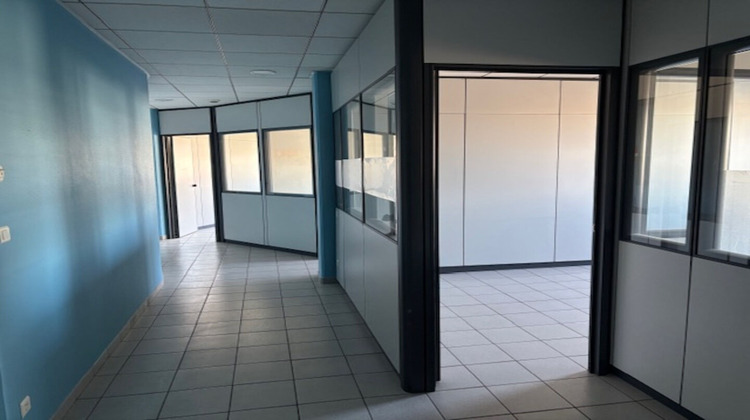Ma-Cabane - Location Local commercial SAINT-ETIENNE, 160 m²