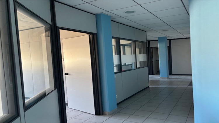Ma-Cabane - Location Local commercial SAINT-ETIENNE, 160 m²