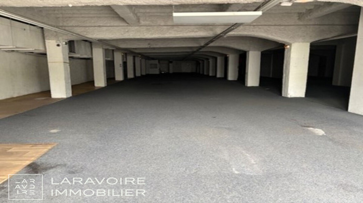 Ma-Cabane - Location Local commercial SAINT-ETIENNE, 1203 m²