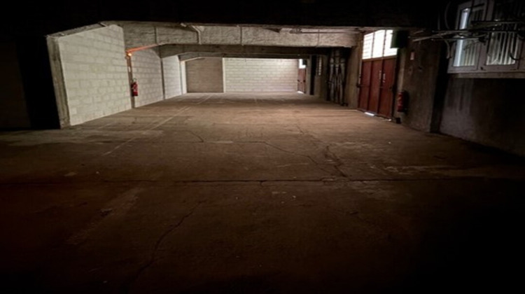 Ma-Cabane - Location Local commercial SAINT-ETIENNE, 1203 m²