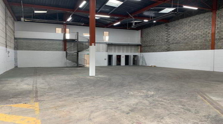 Ma-Cabane - Location Local commercial SAINT-ETIENNE, 462 m²