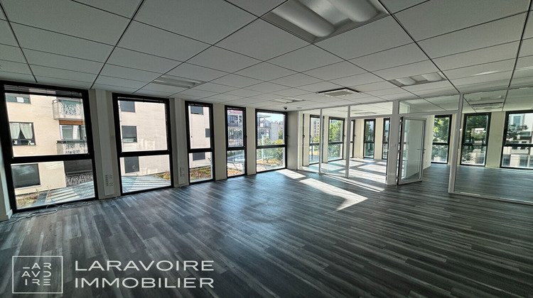 Ma-Cabane - Location Local commercial SAINT-ETIENNE, 146 m²