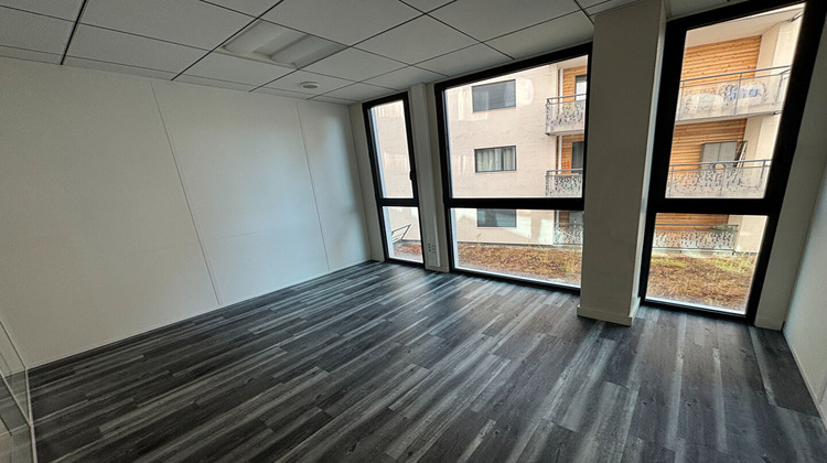 Ma-Cabane - Location Local commercial SAINT-ETIENNE, 146 m²