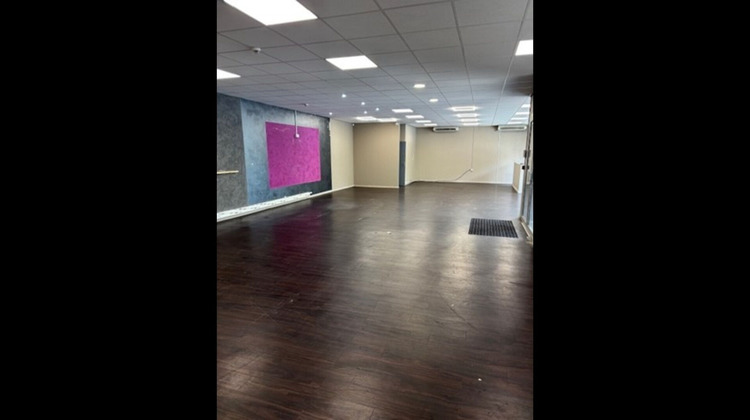 Ma-Cabane - Location Local commercial SAINT-ETIENNE, 322 m²