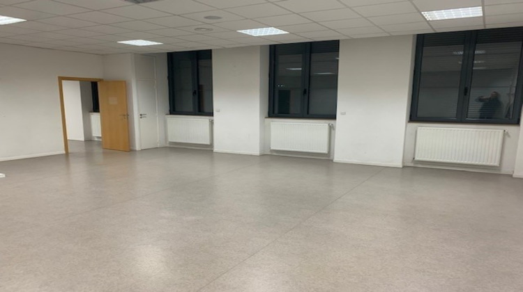 Ma-Cabane - Location Local commercial SAINT-ETIENNE, 635 m²