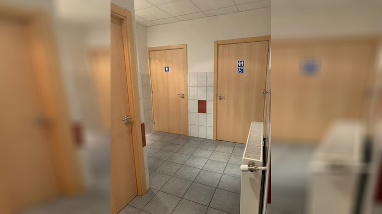 Ma-Cabane - Location Local commercial SAINT-ETIENNE, 635 m²