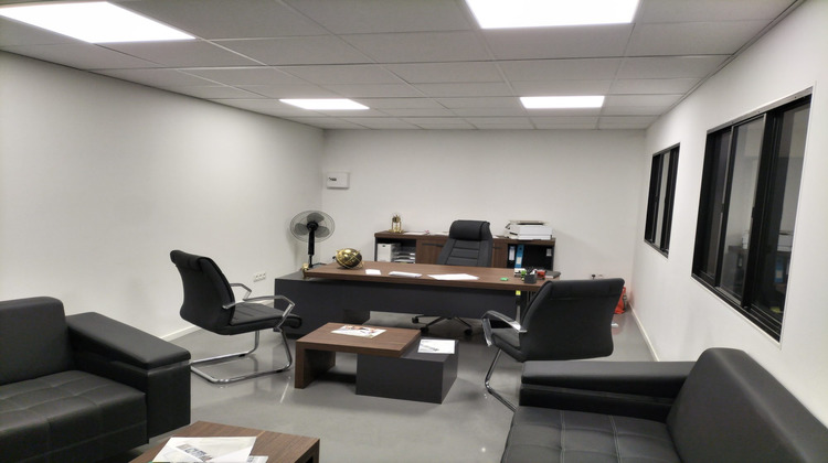 Ma-Cabane - Location Local commercial SAINT-ETIENNE, 226 m²