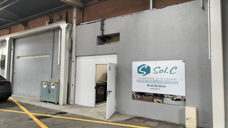 Ma-Cabane - Location Local commercial SAINT-ETIENNE, 226 m²