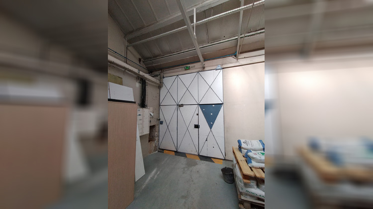 Ma-Cabane - Location Local commercial SAINT-ETIENNE, 226 m²