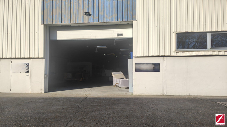 Ma-Cabane - Location Local commercial Saint-Fargeau-Ponthierry, 430 m²