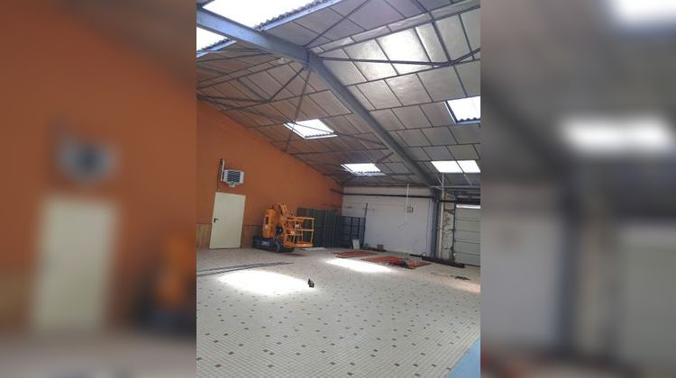 Ma-Cabane - Location Local commercial SAINT-FLORENT-LE-VIEIL, 350 m²