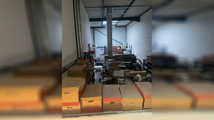 Ma-Cabane - Location Local commercial Saint-Fons, 300 m²