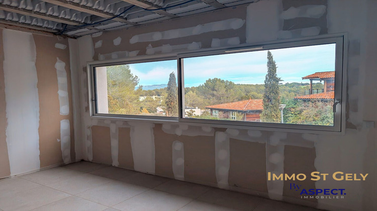 Ma-Cabane - Location Local commercial Saint-Gély-du-Fesc, 100 m²