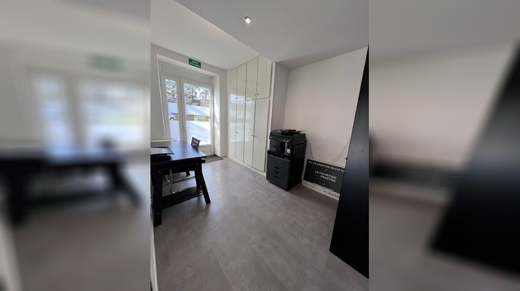 Ma-Cabane - Location Local commercial Saint-Genest-Lerpt, 80 m²