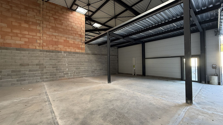 Ma-Cabane - Location Local commercial SAINT-GENIS-LAVAL, 211 m²