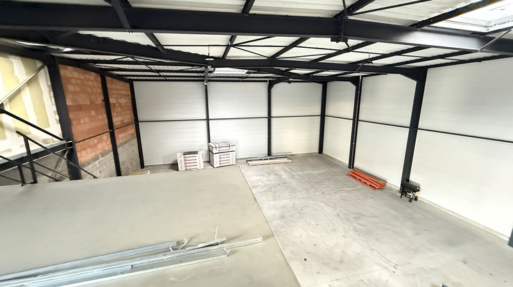 Ma-Cabane - Location Local commercial SAINT-GENIS-LAVAL, 435 m²