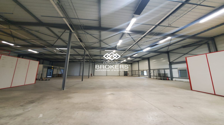 Ma-Cabane - Location Local commercial Saint-Genis-Pouilly, 1071 m²