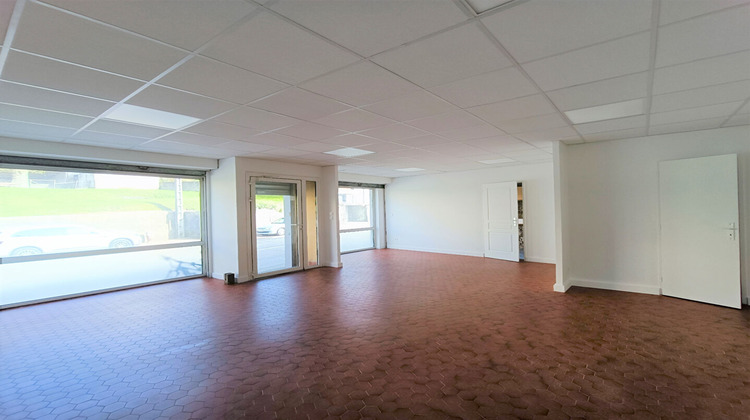 Ma-Cabane - Location Local commercial SAINT-GENIX-SUR-GUIERS, 43 m²