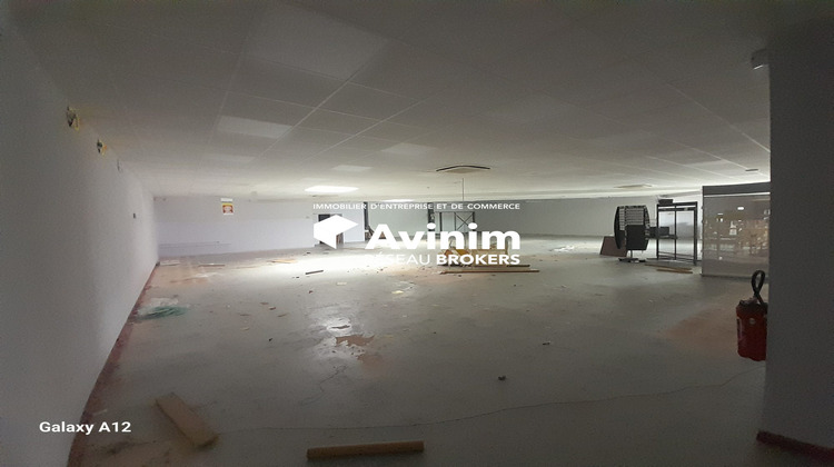 Ma-Cabane - Location Local commercial Saint-Germain-du-Puy, 441 m²