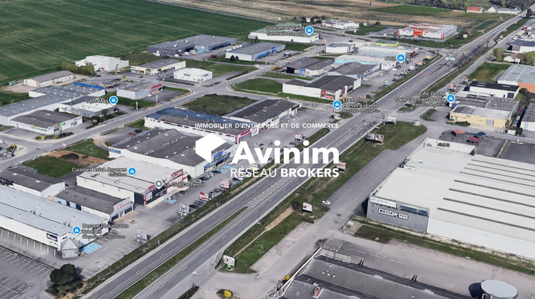 Ma-Cabane - Location Local commercial Saint-Germain-du-Puy, 575 m²