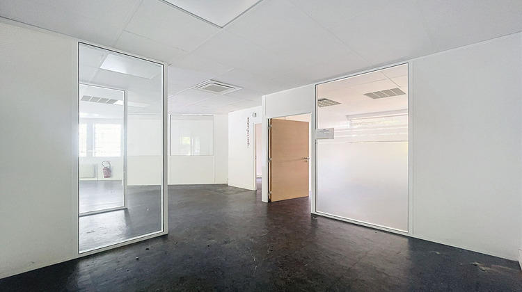 Ma-Cabane - Location Local commercial SAINT-GERMAIN-EN-LAYE, 136 m²