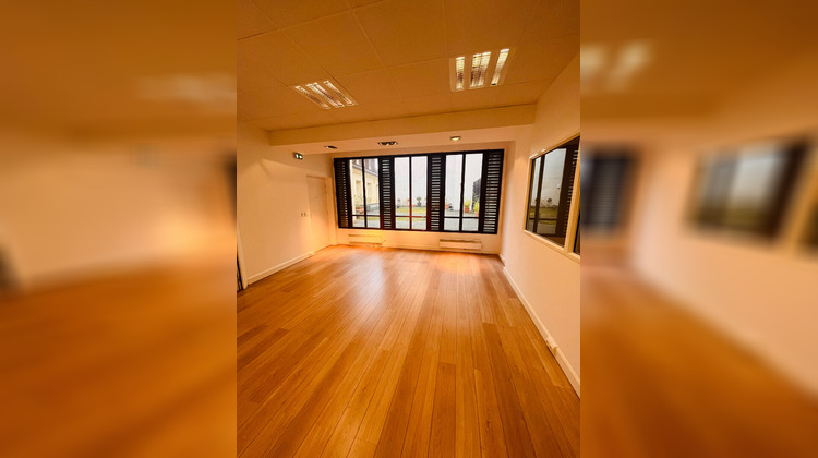 Ma-Cabane - Location Local commercial SAINT-GERMAIN-EN-LAYE, 75 m²