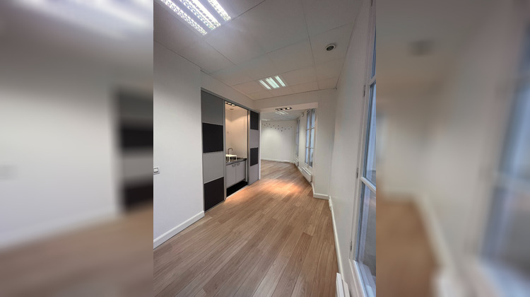 Ma-Cabane - Location Local commercial SAINT-GERMAIN-EN-LAYE, 75 m²