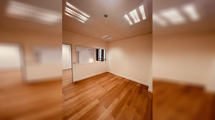 Ma-Cabane - Location Local commercial SAINT-GERMAIN-EN-LAYE, 75 m²