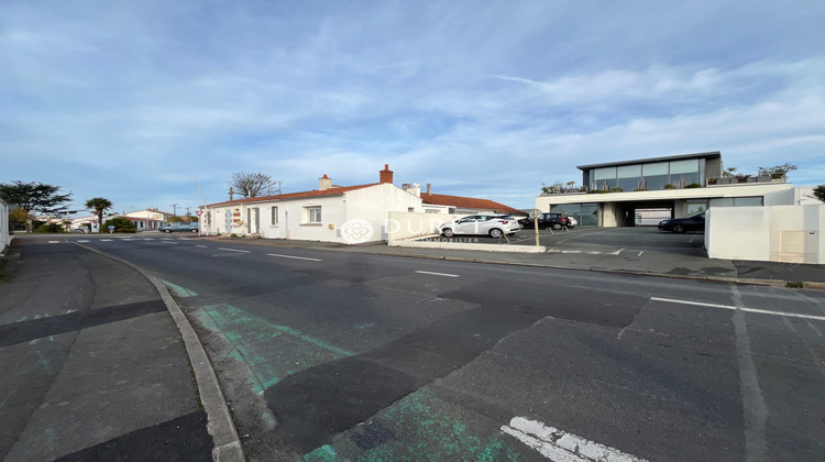 Ma-Cabane - Location Local commercial Saint-Gilles-Croix-de-Vie, 67 m²