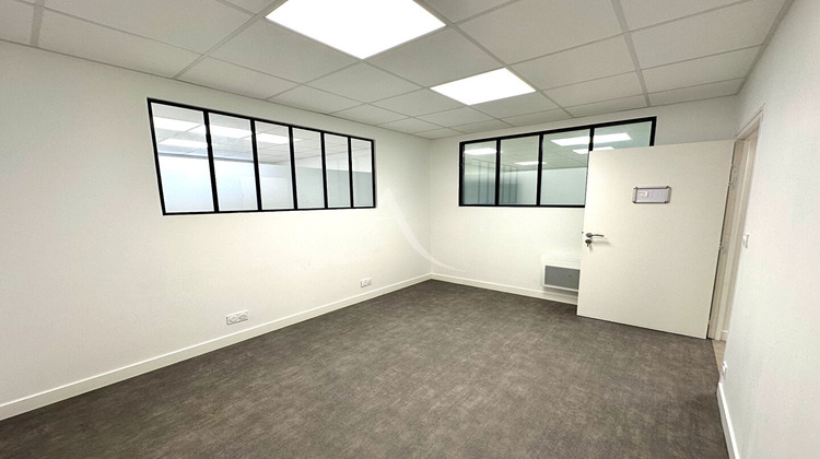 Ma-Cabane - Location Local commercial SAINT-GILLES-CROIX-DE-VIE, 190 m²