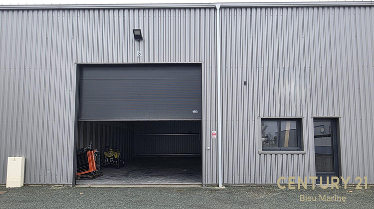 Ma-Cabane - Location Local commercial Saint-Gilles-Croix-de-Vie, 215 m²