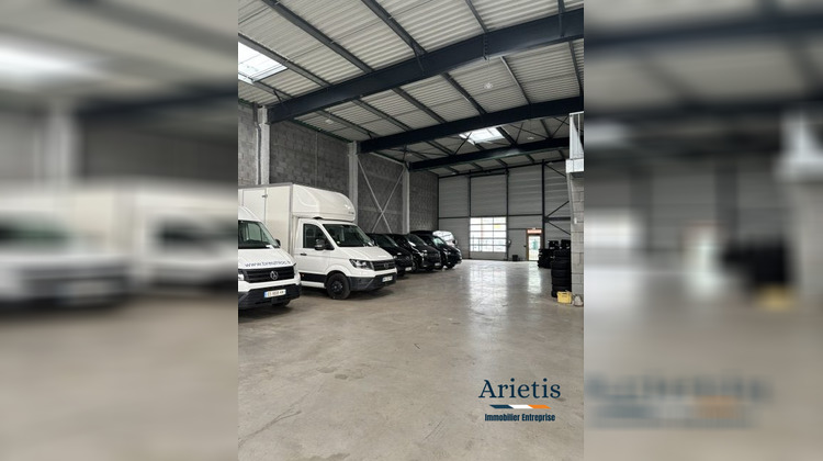 Ma-Cabane - Location Local commercial Saint-Grégoire, 600 m²