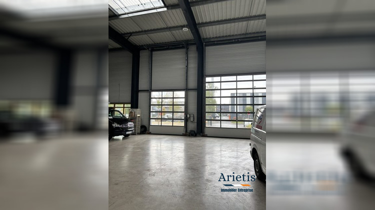 Ma-Cabane - Location Local commercial Saint-Grégoire, 600 m²