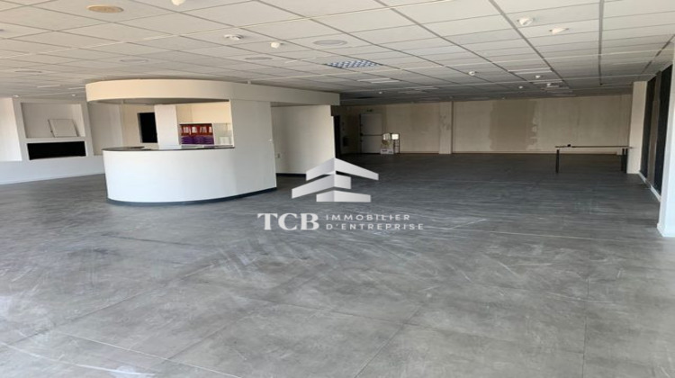 Ma-Cabane - Location Local commercial Saint-Herblain, 251 m²