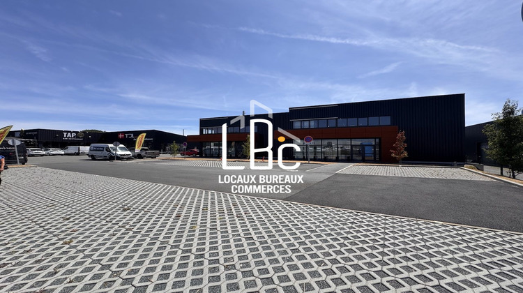 Ma-Cabane - Location Local commercial Saint-Herblain, 1000 m²