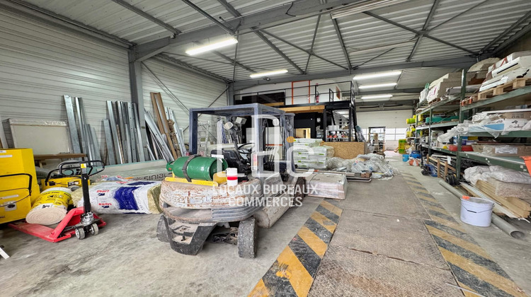 Ma-Cabane - Location Local commercial Saint-Hilaire-de-Chaléons, 215 m²